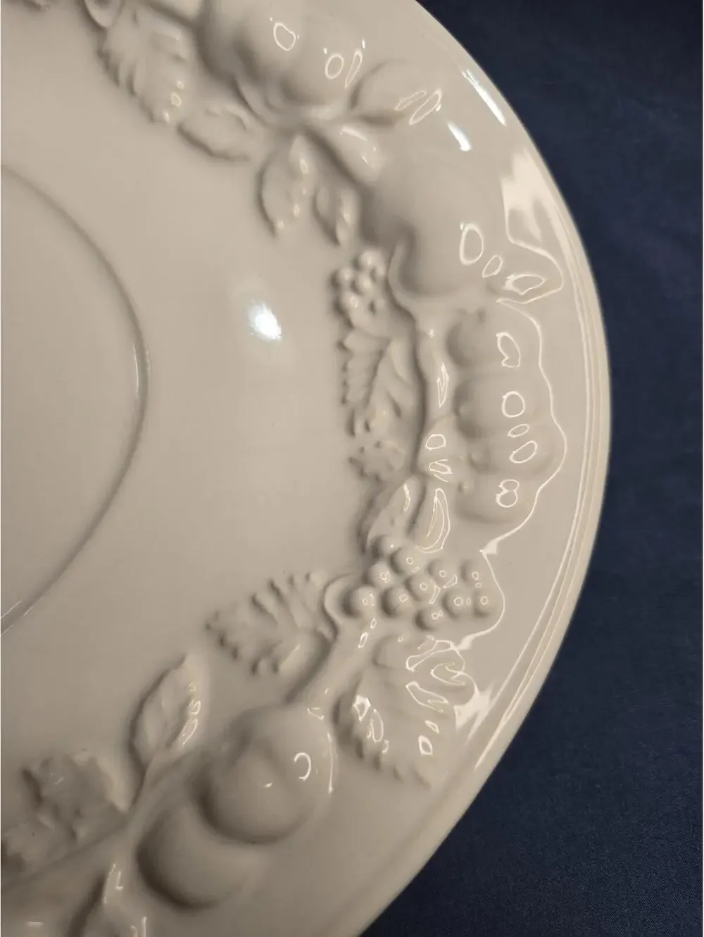 Elegant Vintage White Ceramic Oval 14 x10 Serving Platter w/ Embossed Fruit Vine